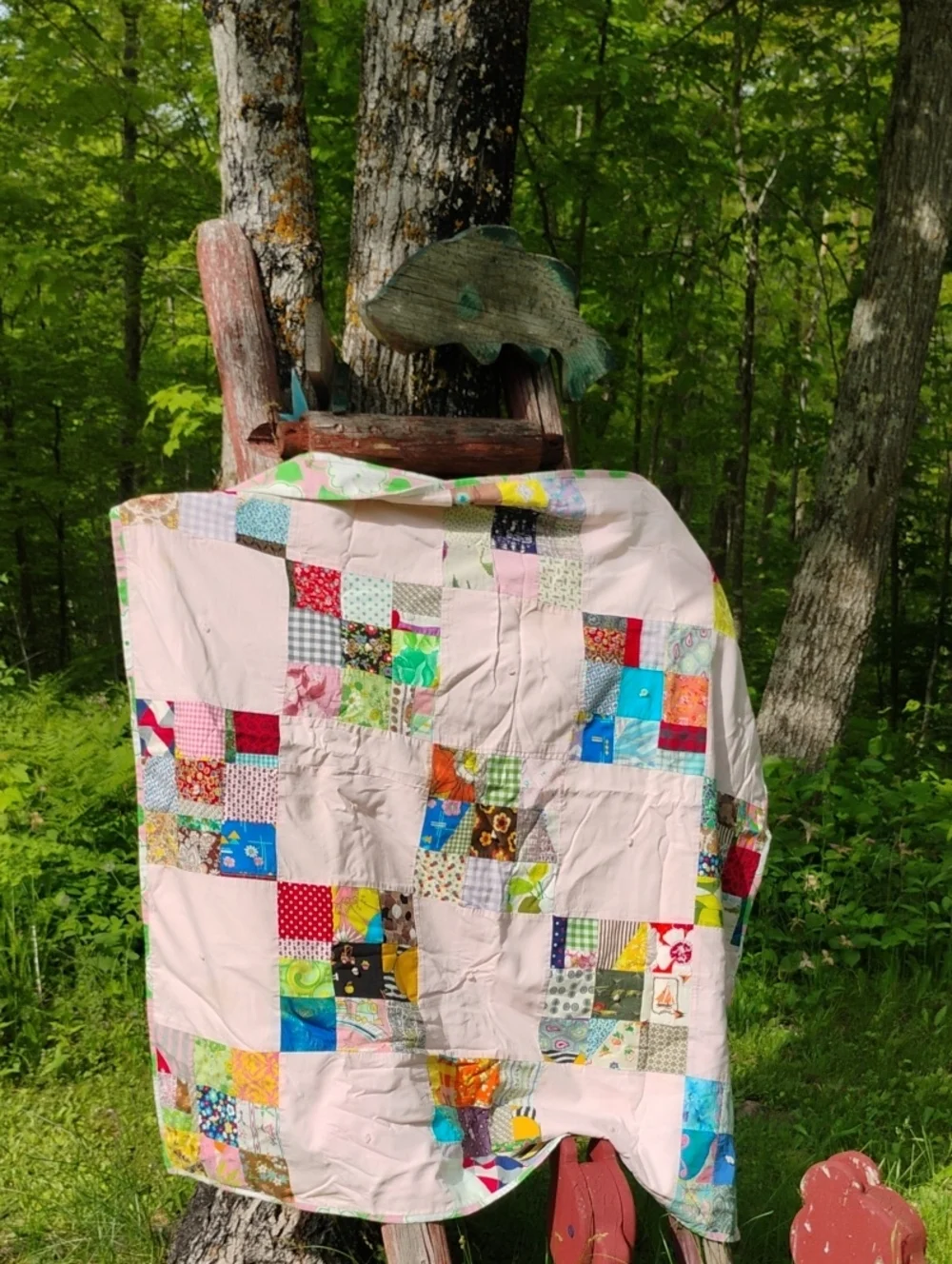 🧵 VINTAGE QUILT  🩷 PATCHWORK LAP QUILT HANDMADE 42